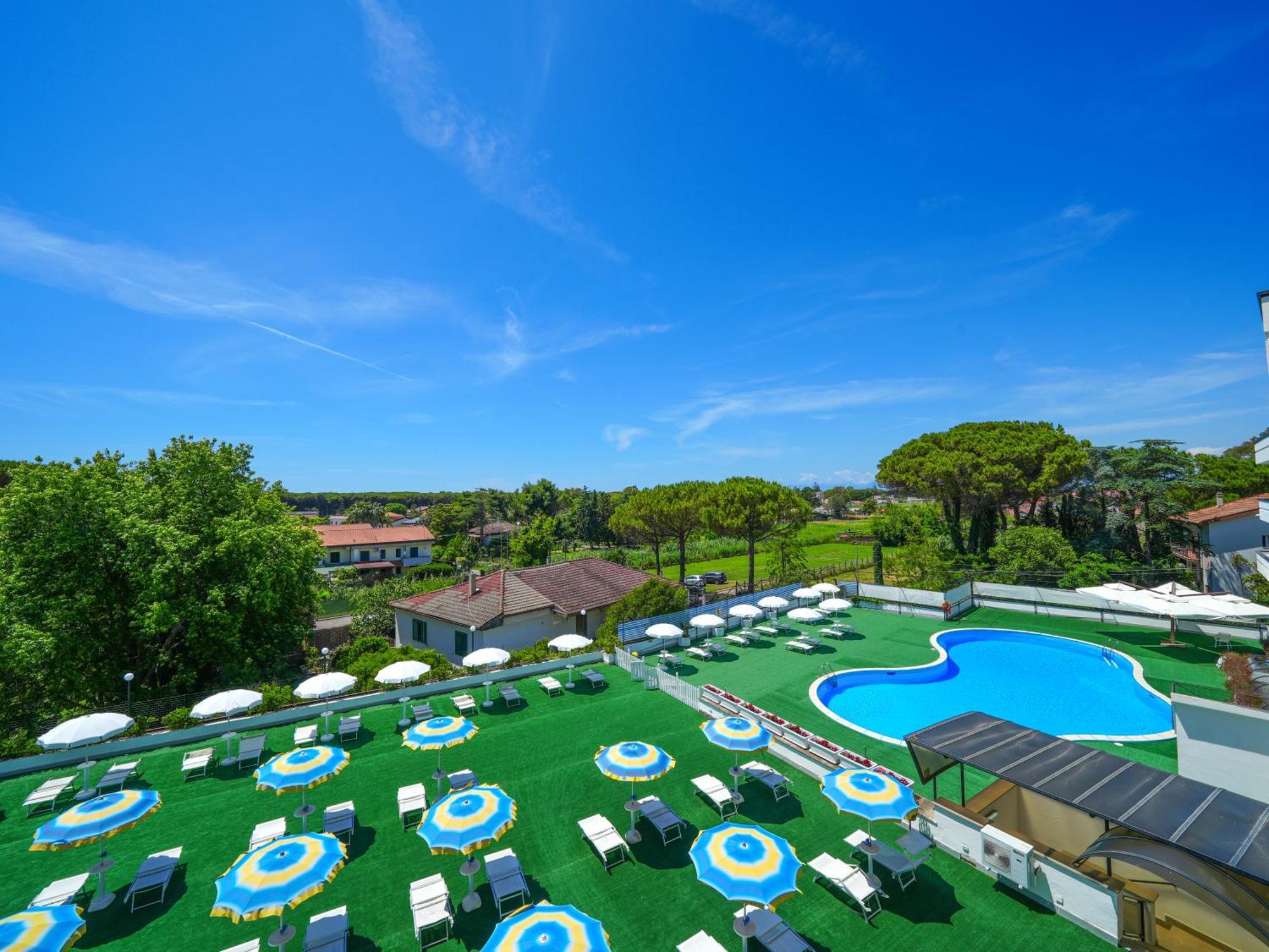 Hotel Club Clorinda Nuova Gestione 2024 เพสตุม ภายนอก รูปภาพ