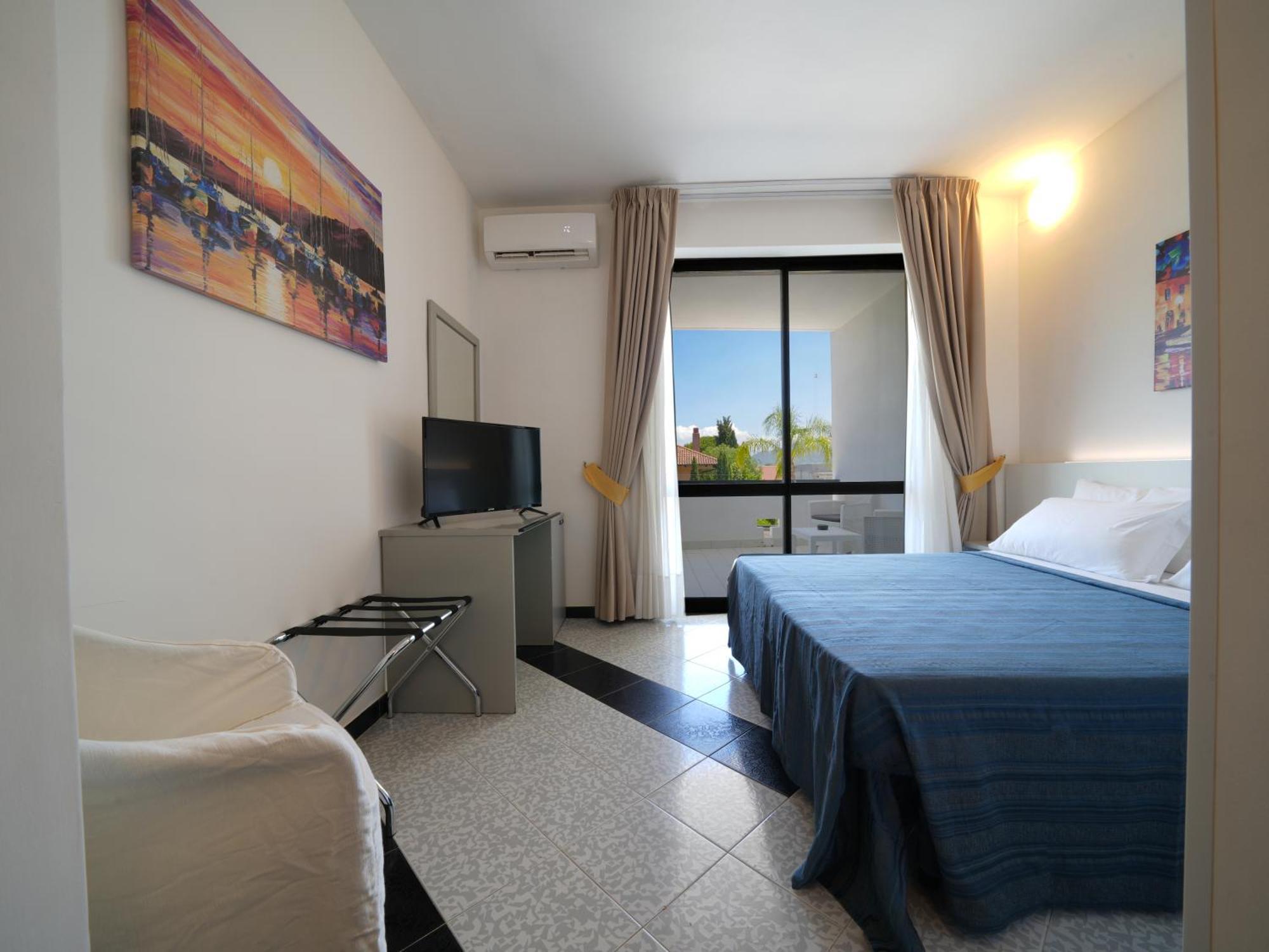 Hotel Club Clorinda Nuova Gestione 2024 เพสตุม ภายนอก รูปภาพ